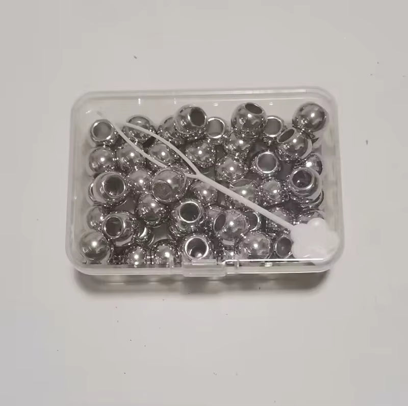 Cofanetto 50 Perline in Plastica – Argento